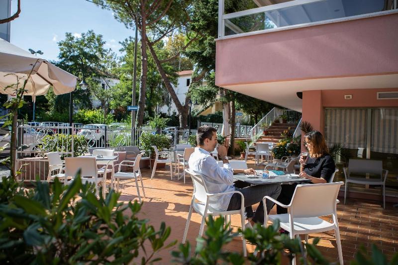 Hotel Alfa Tao Riccione Eksteriør bilde