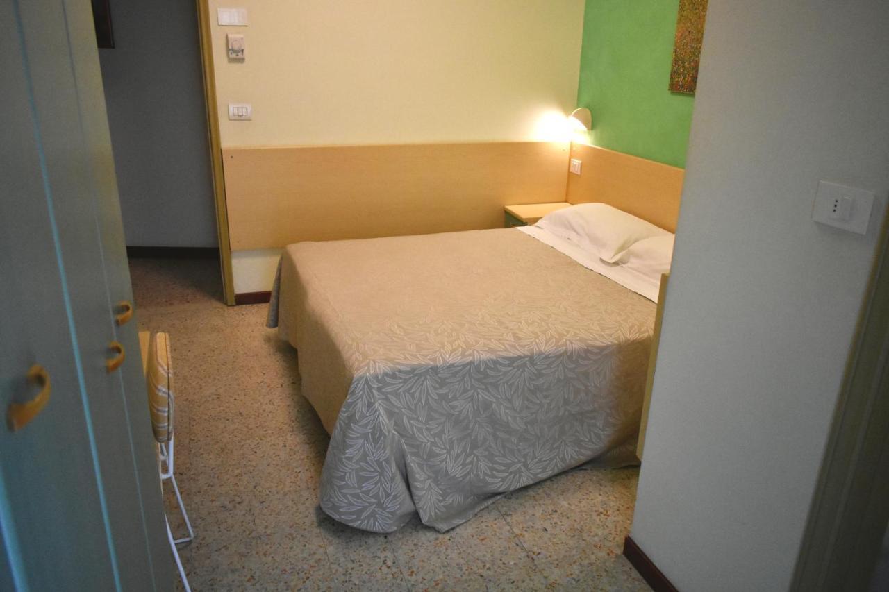 Hotel Alfa Tao Riccione Eksteriør bilde
