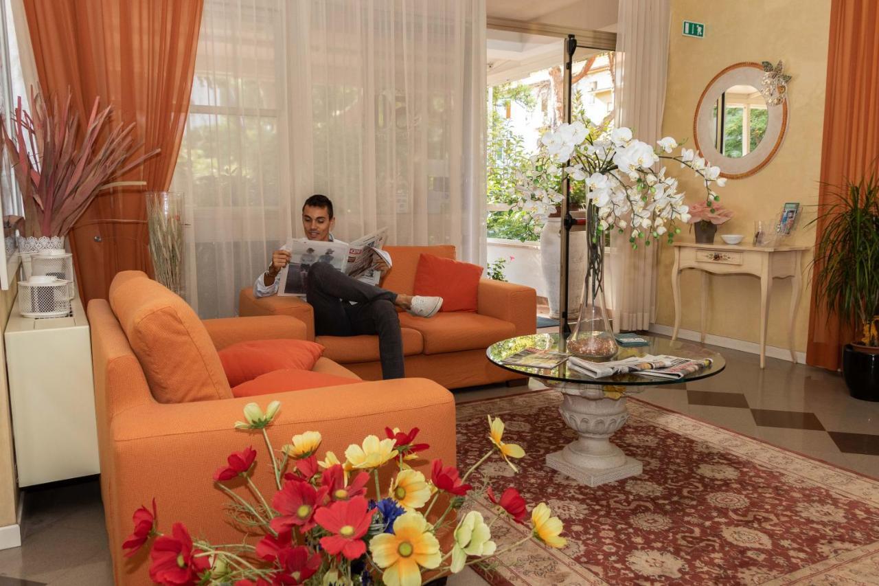 Hotel Alfa Tao Riccione Eksteriør bilde