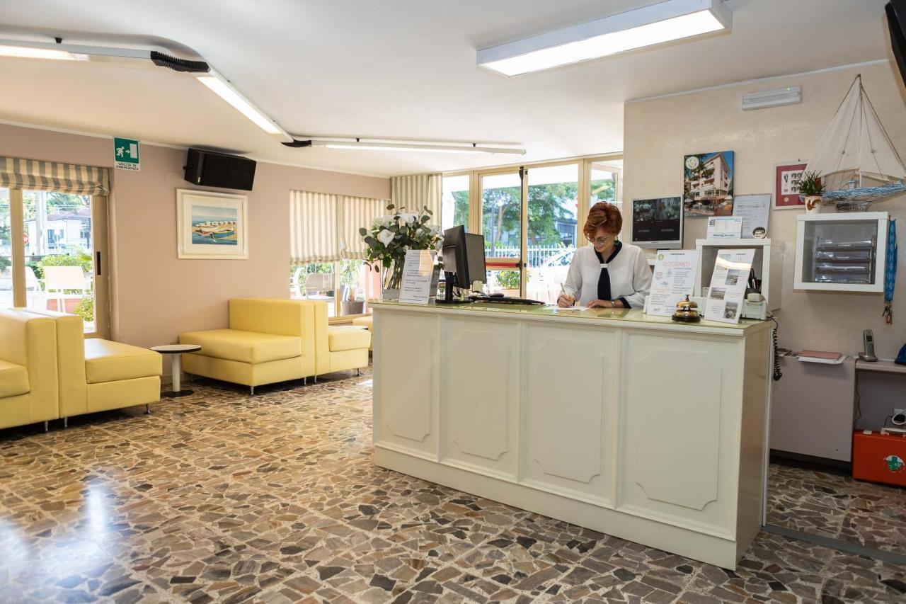 Hotel Alfa Tao Riccione Eksteriør bilde